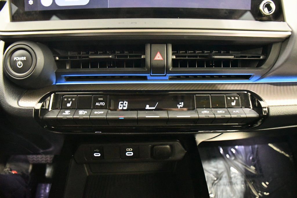 Used 2024 Toyota Prius XLE image 14