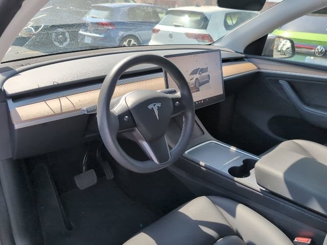 Used 2023 Tesla Model Y Long Range image 8