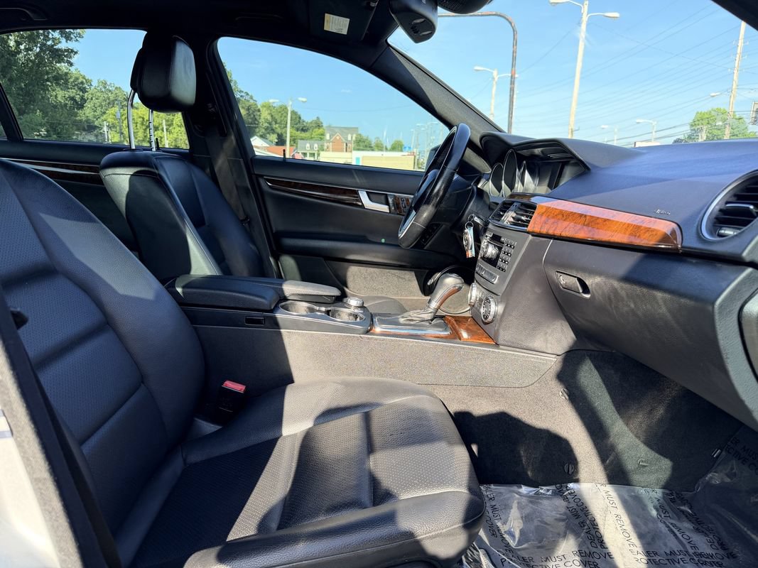 Used 2012 Mercedes-Benz C 300 4MATIC Sedan image 16