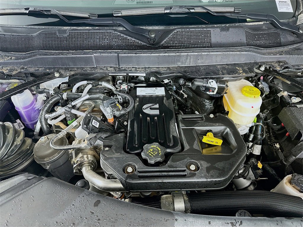 New 2025 RAM 3500 Laramie image 18