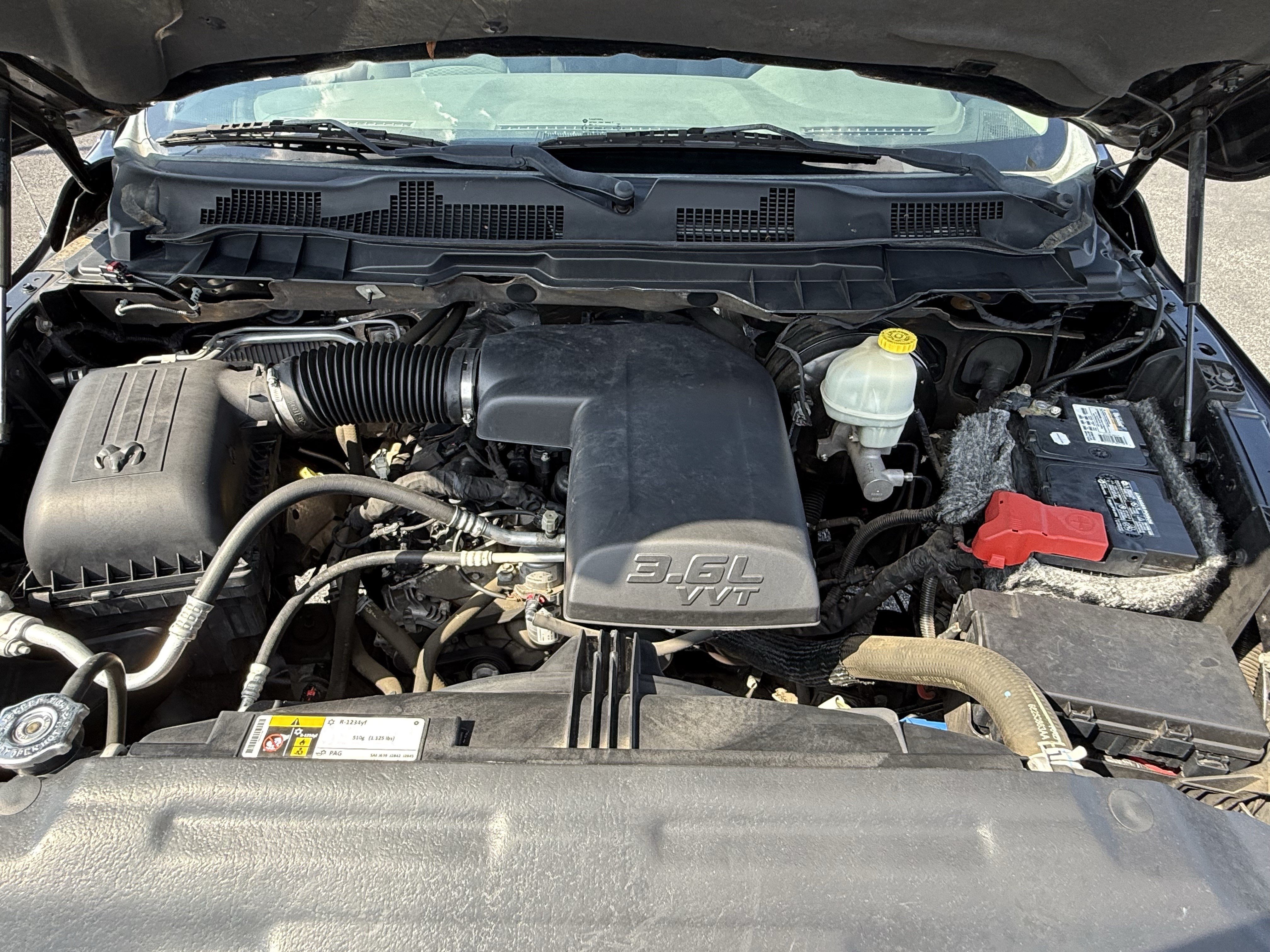 Used 2015 RAM 1500 Express RWD image 34