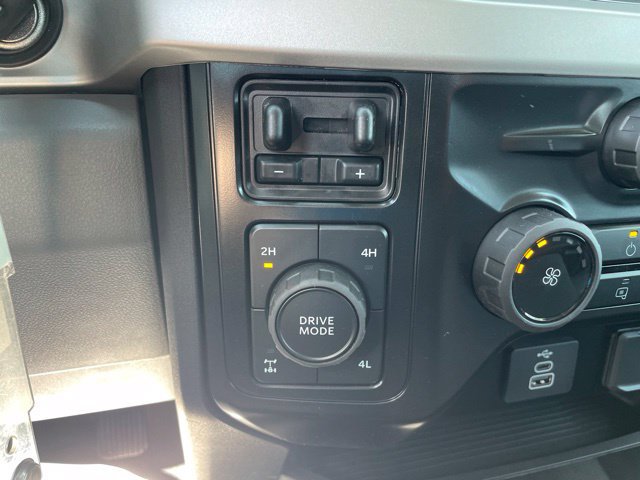 New 2026 Ford F250 XLT w/ FX4 Off-Road Package AWD/4WD image 14