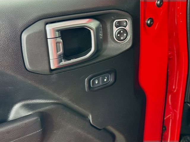 Used 2025 Jeep Wrangler Unlimited Rubicon AWD/4WD image 20