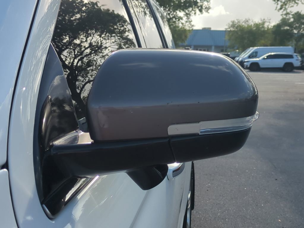 Used 2022 Ford Expedition King Ranch image 13