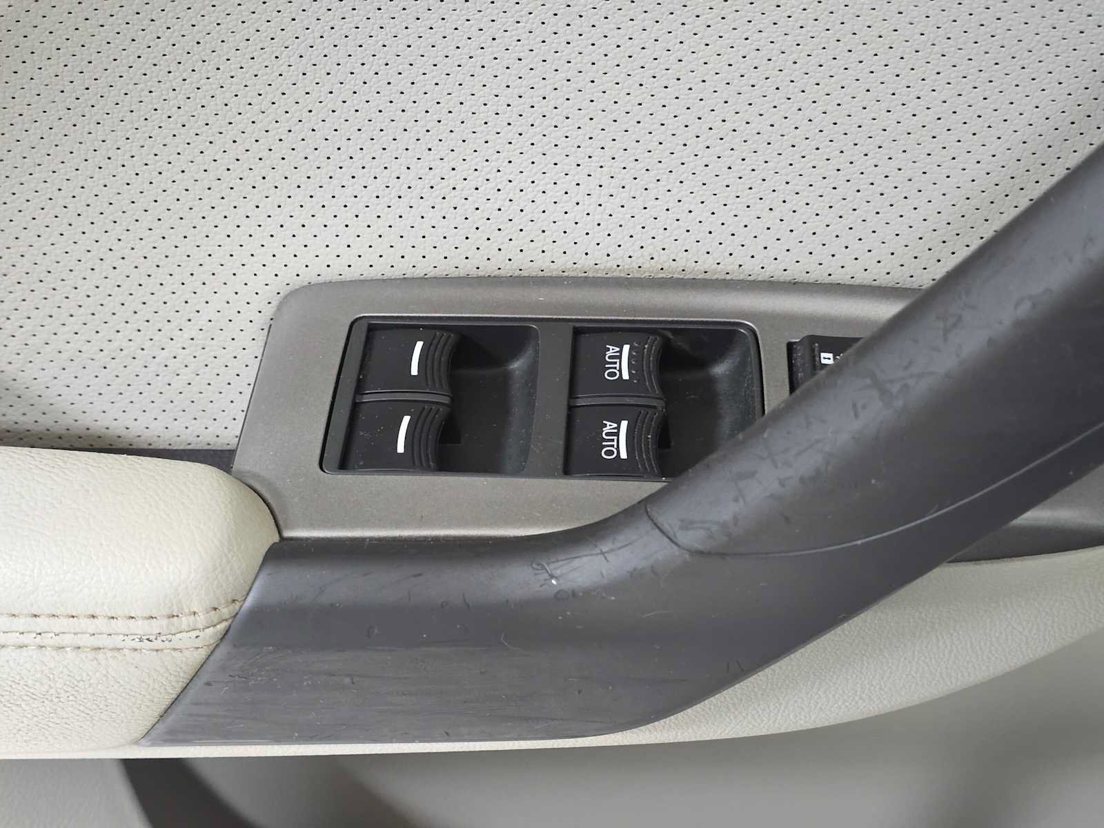 Used 2010 Acura TSX Sedan FWD image 24
