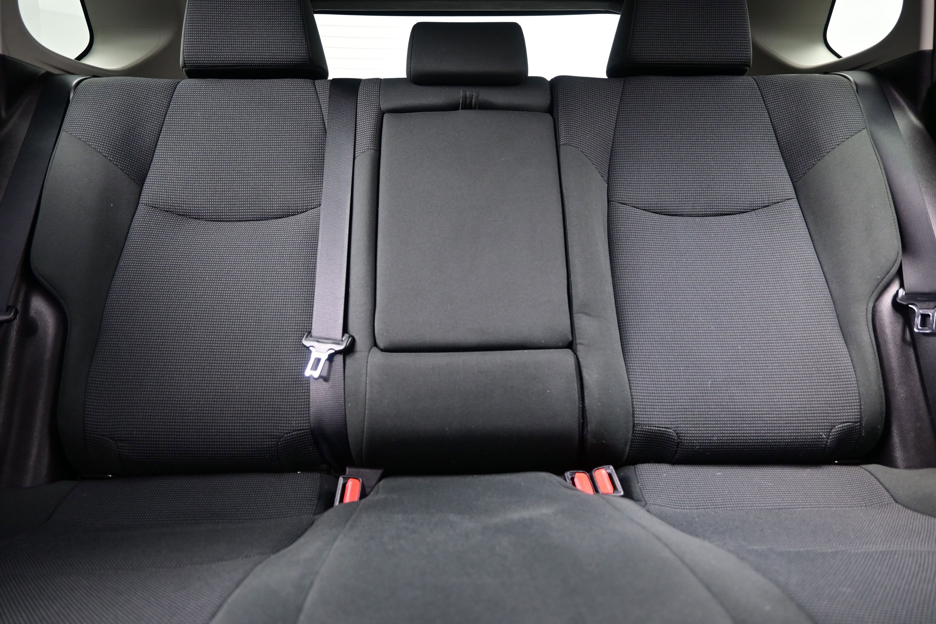 Used 2022 Toyota RAV4 LE AWD/4WD image 15