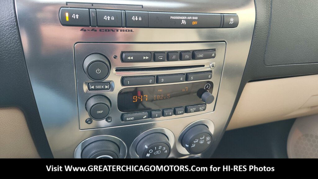 Used 2009 HUMMER H3T Luxury AWD/4WD image 22