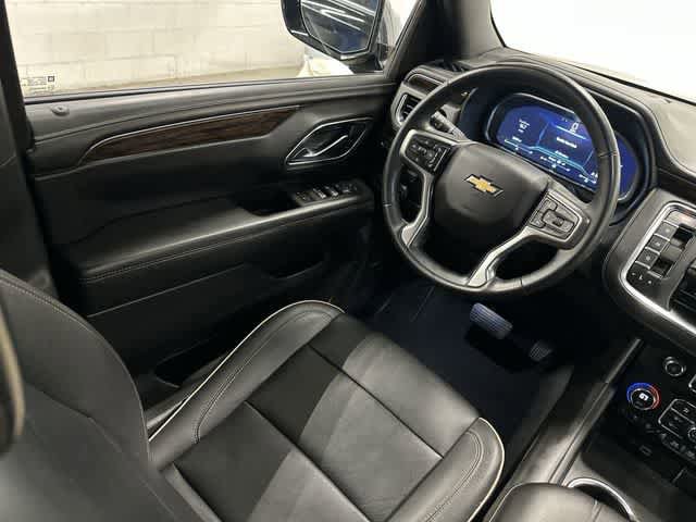 Used 2023 Chevrolet Suburban Premier AWD/4WD image 12