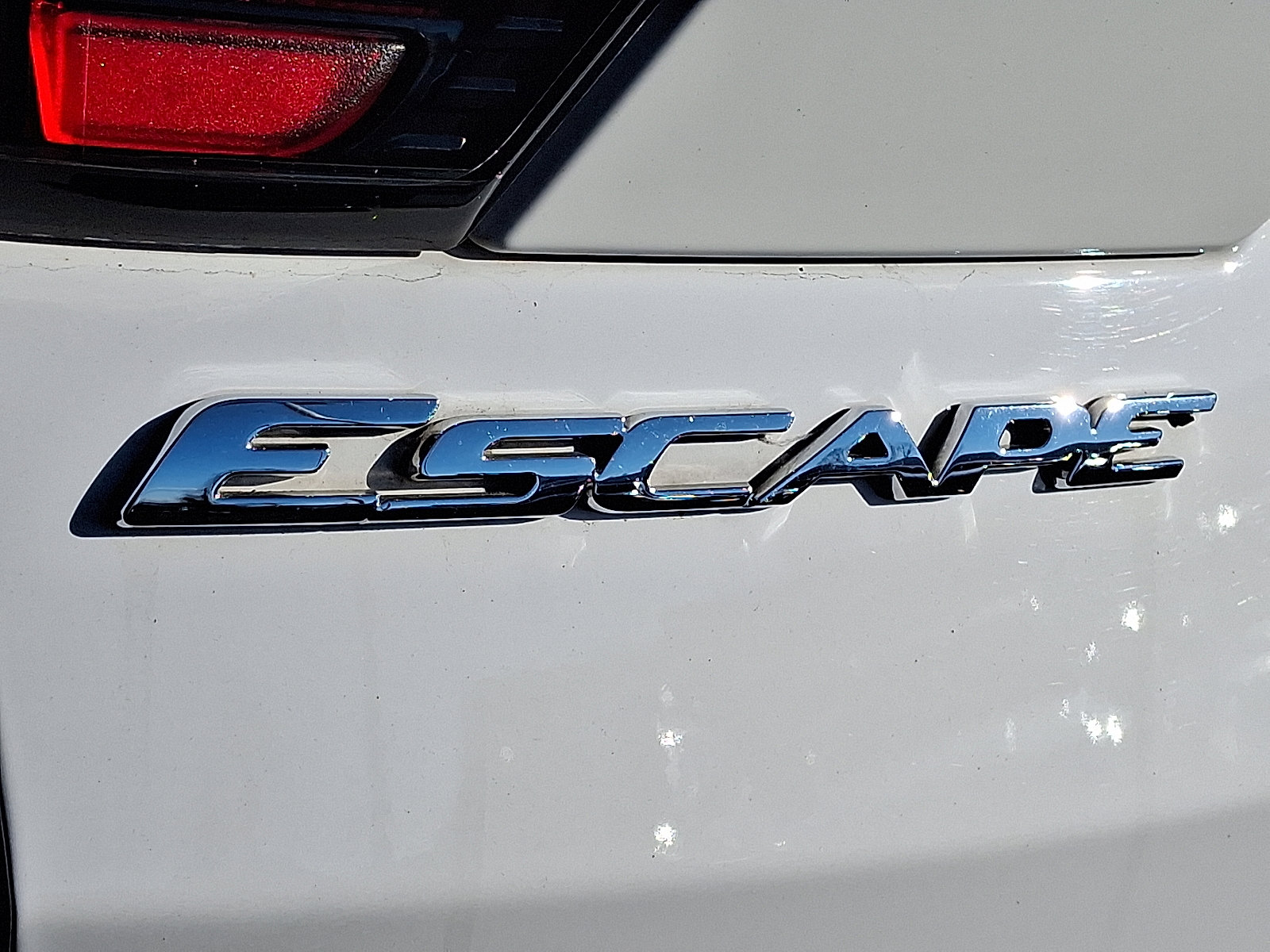 Used 2018 Ford Escape SEL image 30