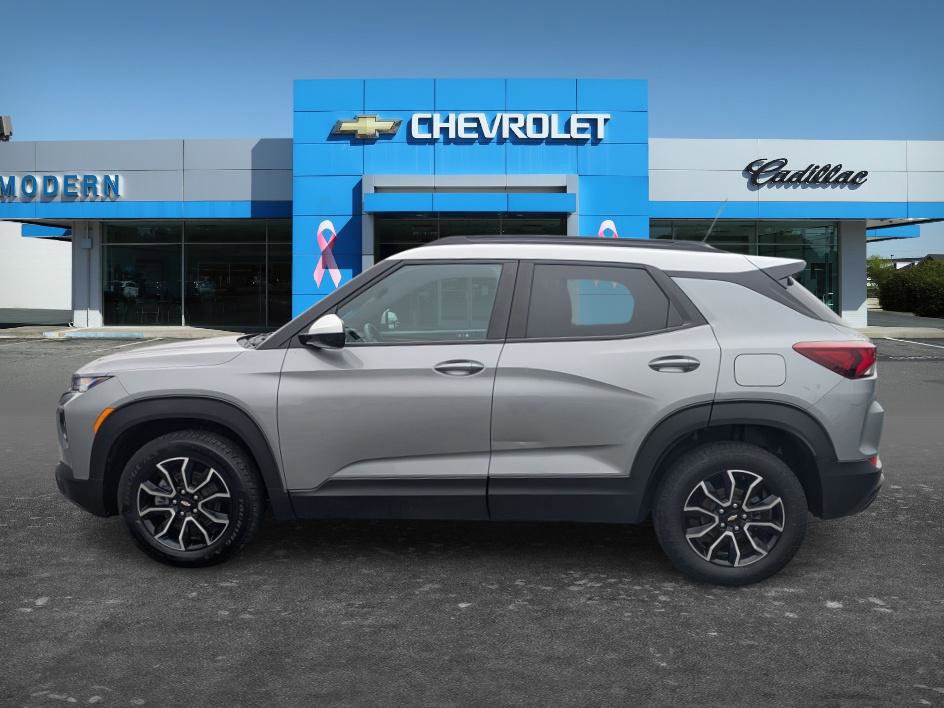 Used 2023 Chevrolet TrailBlazer ACTIV w/ Sun and Liftgate Package image 8