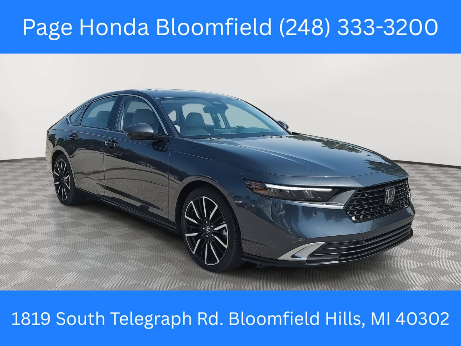 Used 2023 Honda Accord Touring image 1