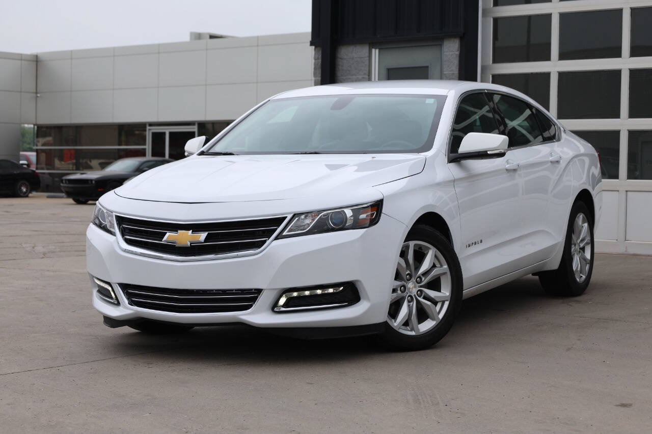 Used 2020 Chevrolet Impala LT w/ LT Convenience Package FWD image 3