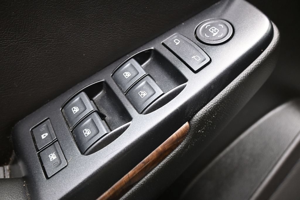 Used 2019 Chevrolet Tahoe LS AWD/4WD image 11