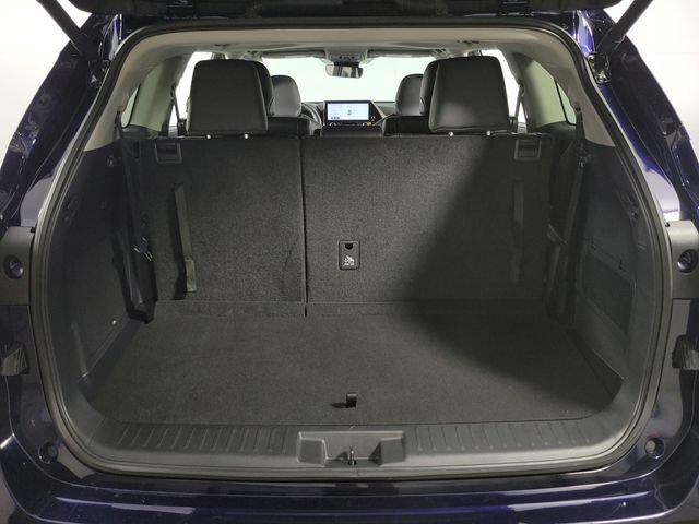 Used 2024 Toyota Highlander Limited FWD image 28