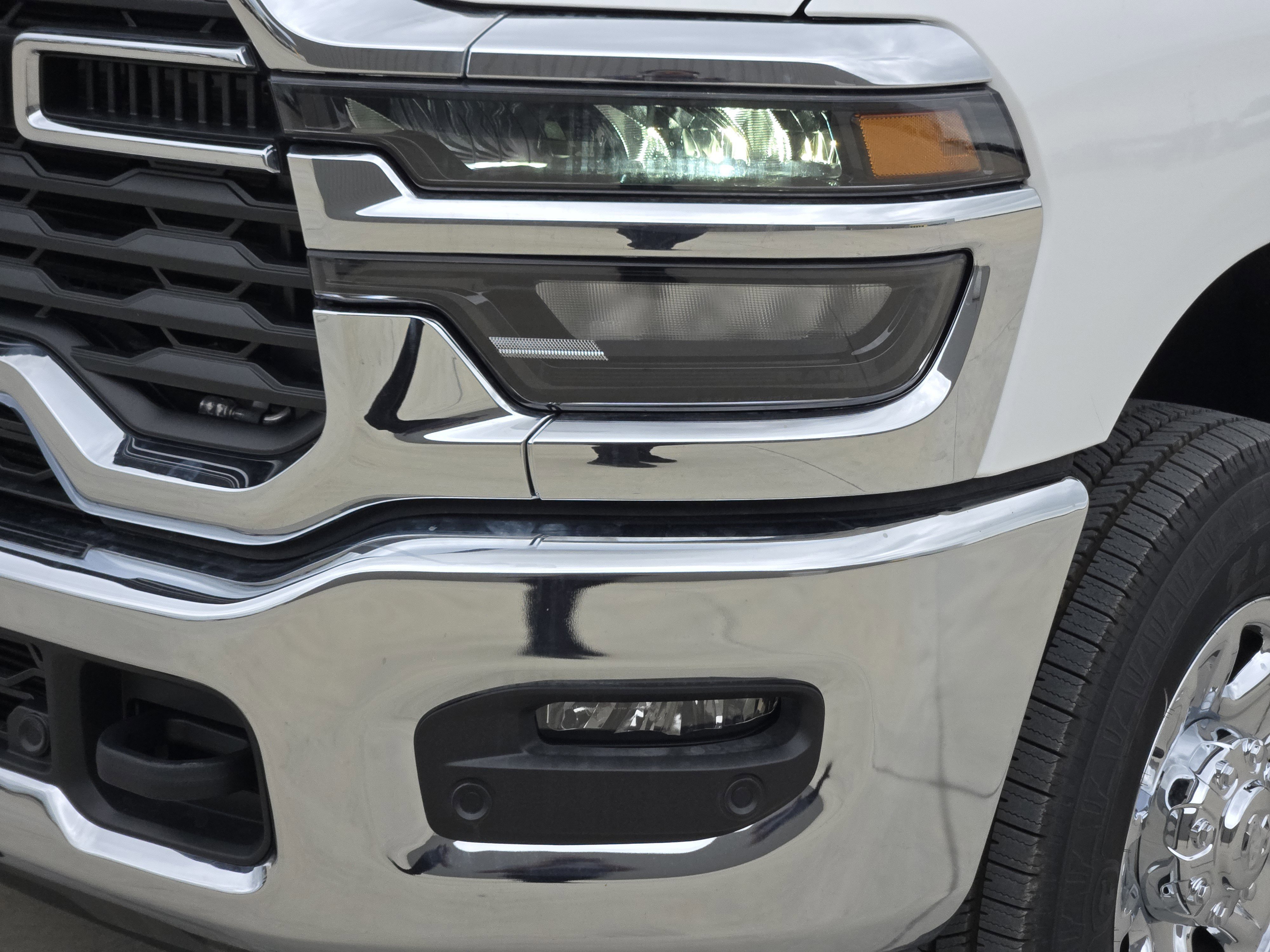 New 2026 RAM 2500 Tradesman AWD/4WD image 7