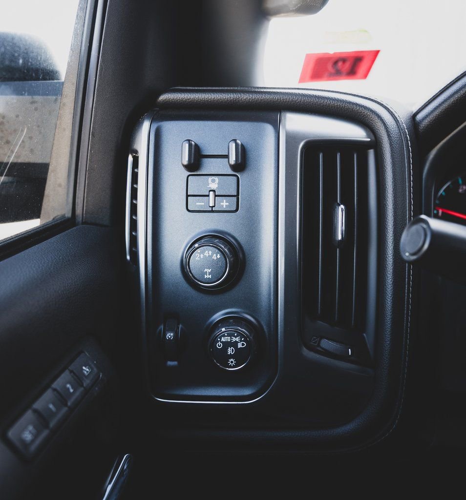 Used 2017 Chevrolet Silverado 2500 LTZ w/ Duramax Plus Package image 12