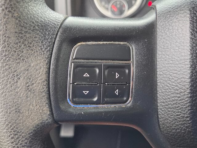 Used 2019 RAM 1500 Express RWD image 30