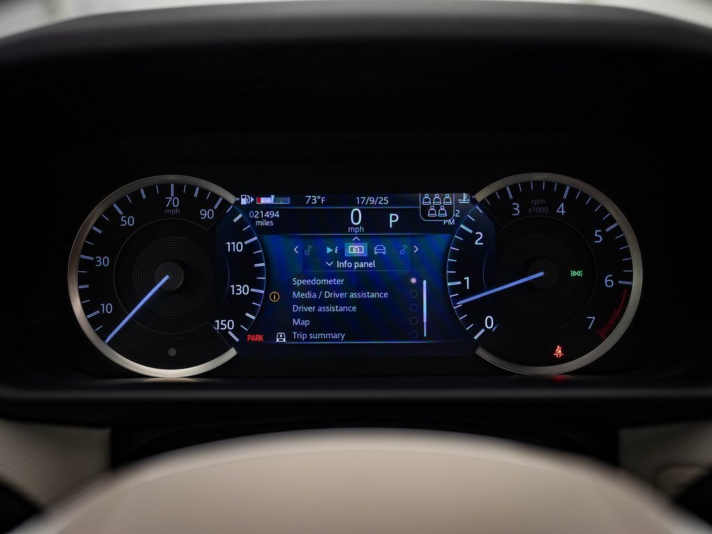 Used 2023 Land Rover Discovery S R-Dynamic image 28