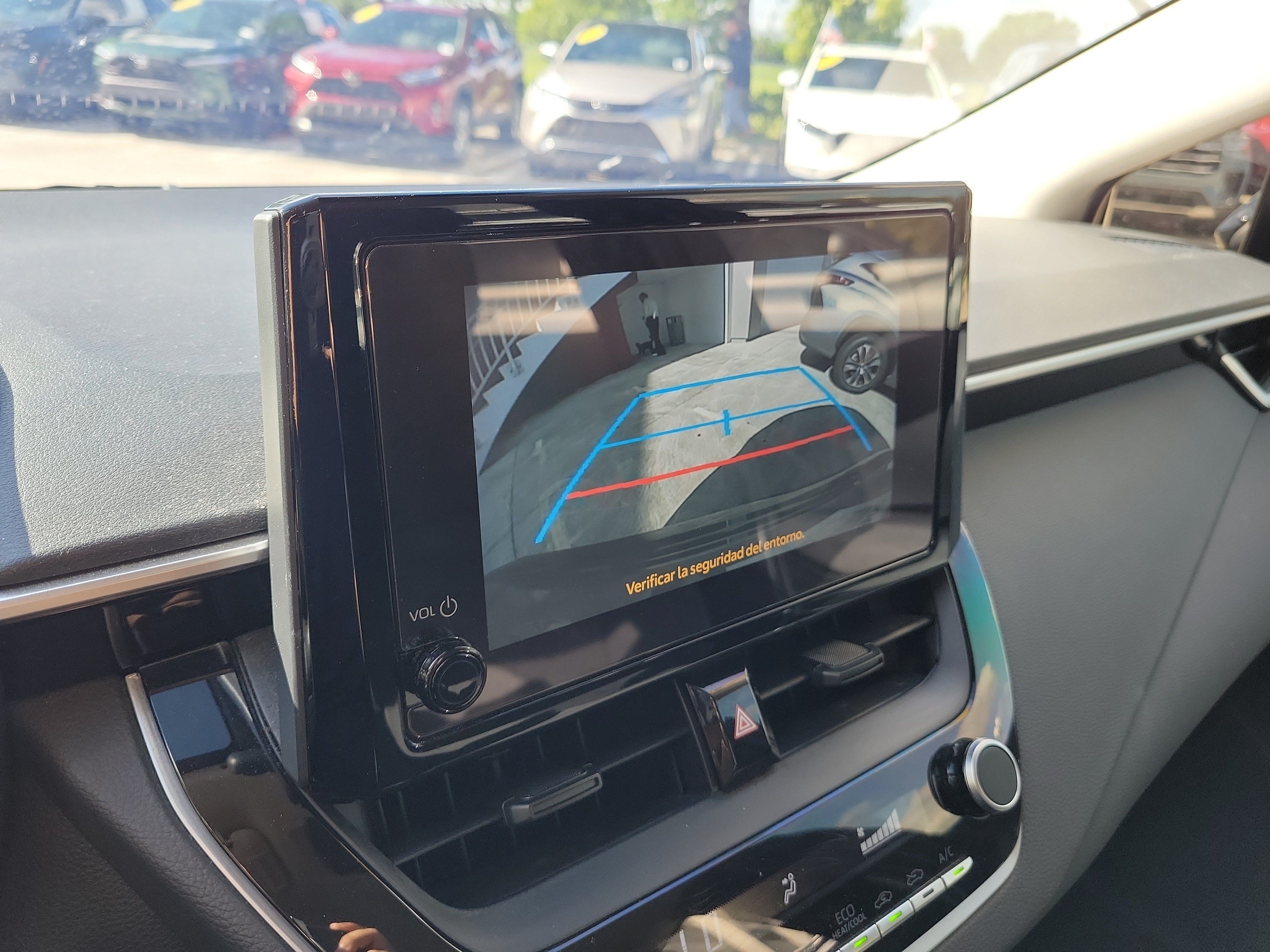 Used 2025 Toyota Corolla LE FWD image 30