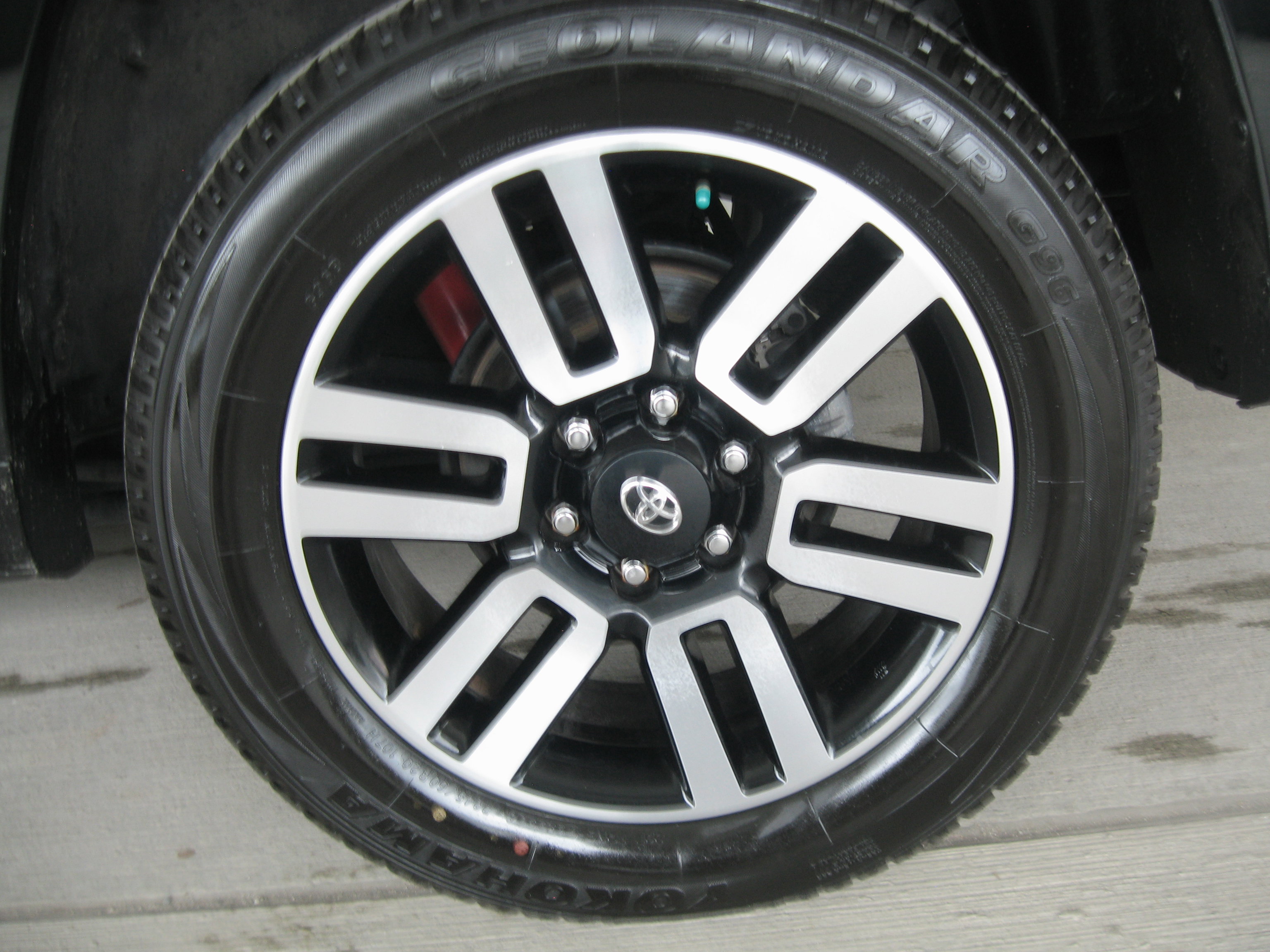 Used 2024 Toyota 4Runner Limited image 28