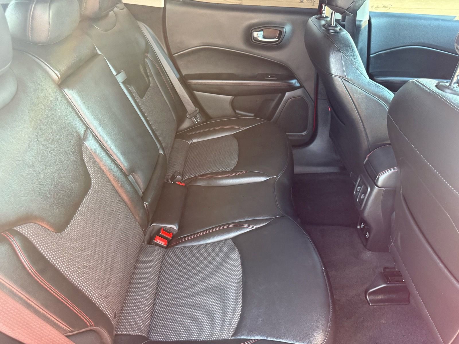 Used 2021 Jeep Compass Trailhawk image 29