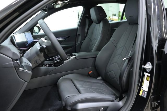 Used 2025 BMW i5 xDrive40 w/ Premium Package AWD/4WD image 22