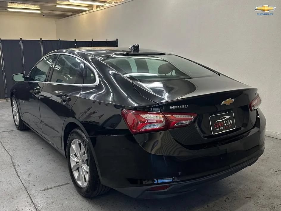 Used 2021 Chevrolet Malibu LT FWD image 5