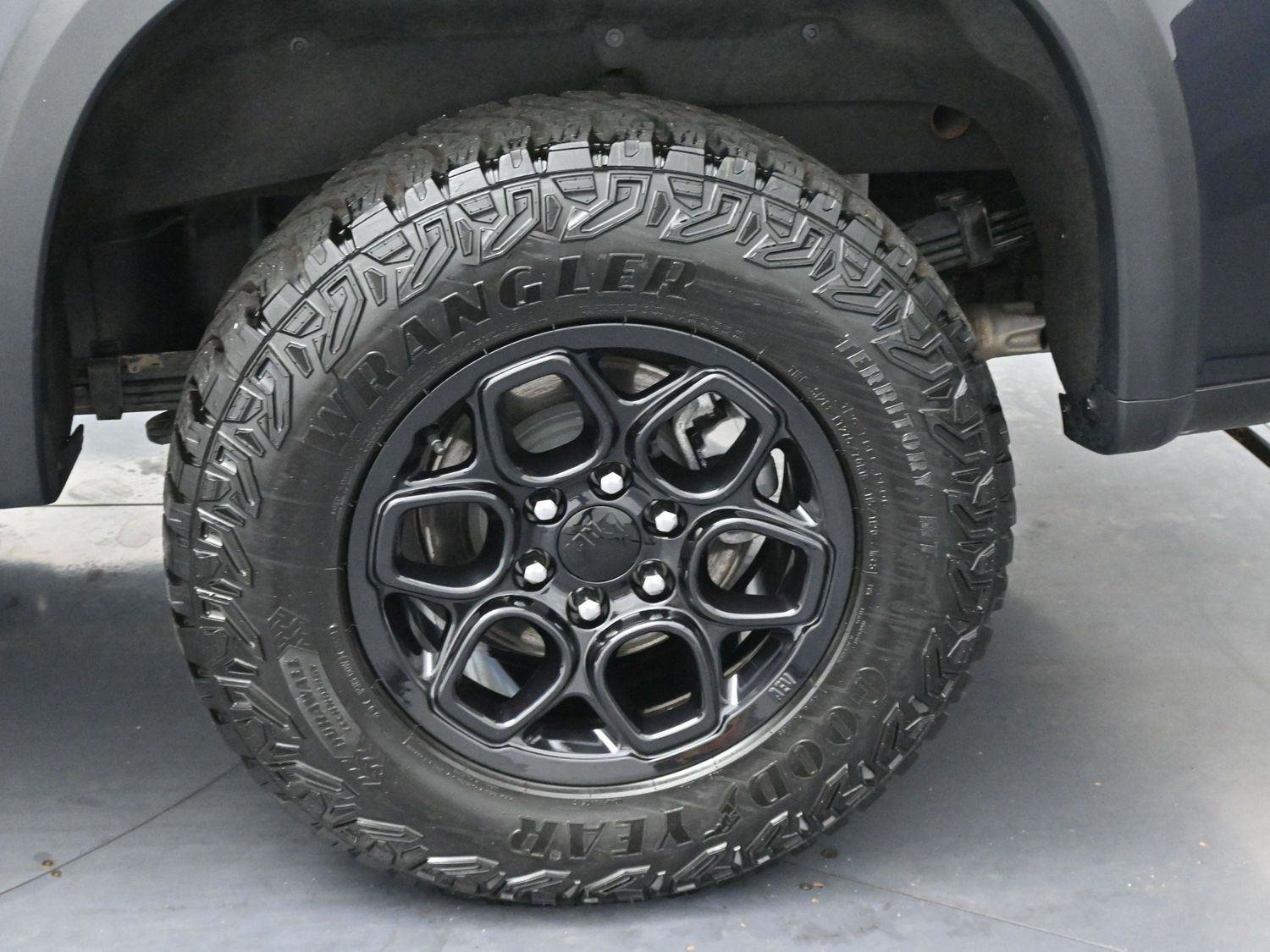 Used 2024 Chevrolet Silverado 1500 ZR2 w/ ZR2 Bison Edition image 35