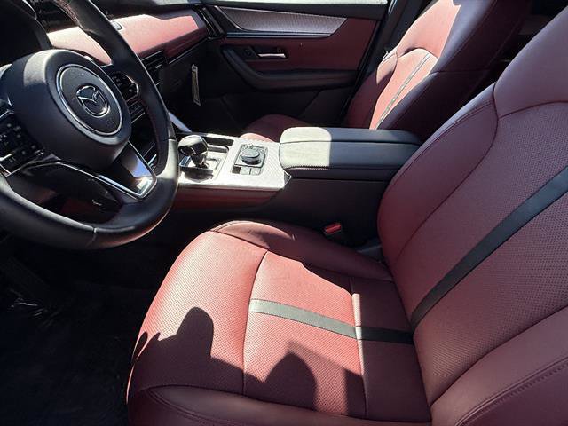 New 2025 MAZDA CX-70 Plug-In Hybrid w/ Premium Plus AWD/4WD image 11