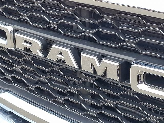 Used 2024 RAM 2500 Tradesman w/ Chrome Appearance Group image 29