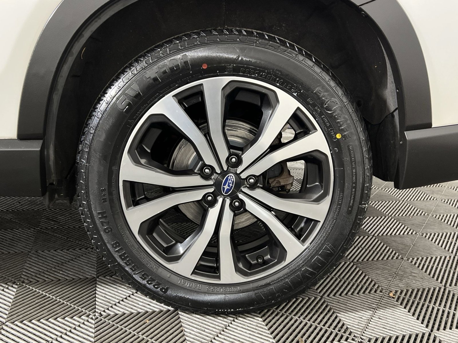 Used 2023 Subaru Forester Limited image 12