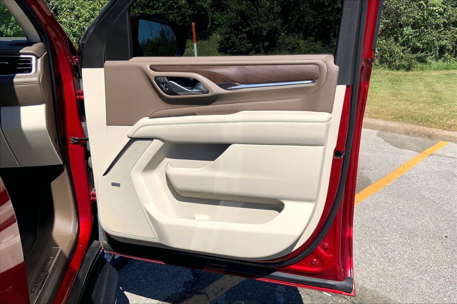 Used 2021 GMC Yukon Denali AWD/4WD image 27