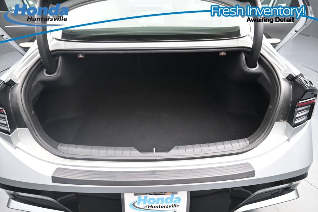 Used 2025 Hyundai Sonata SEL FWD image 12