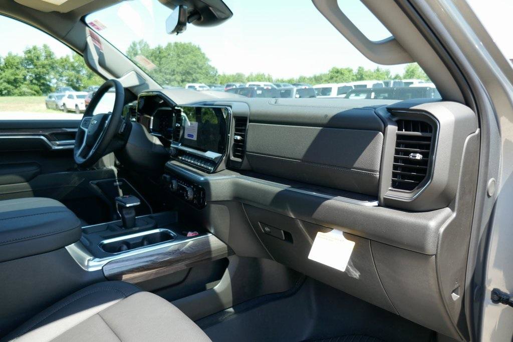 New 2026 Chevrolet Silverado 1500 LTZ w/ LTZ Premium Package image 11