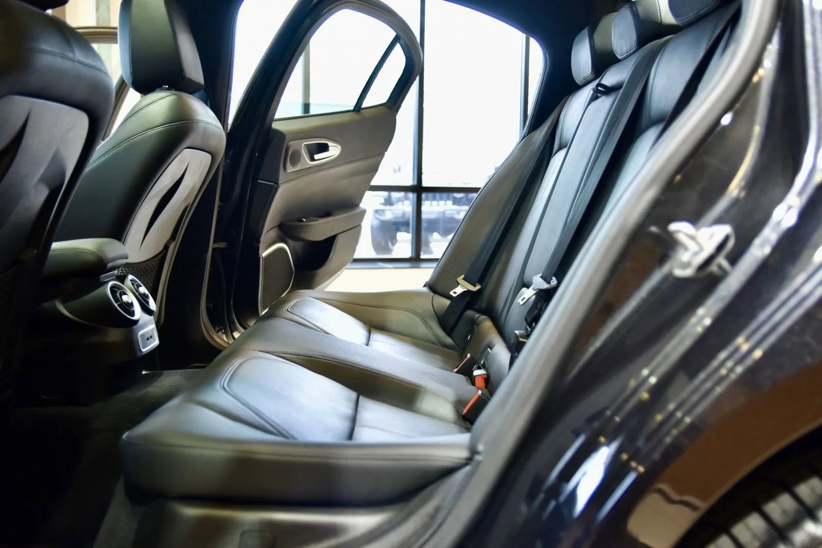 Used 2022 Alfa Romeo Giulia Ti image 19