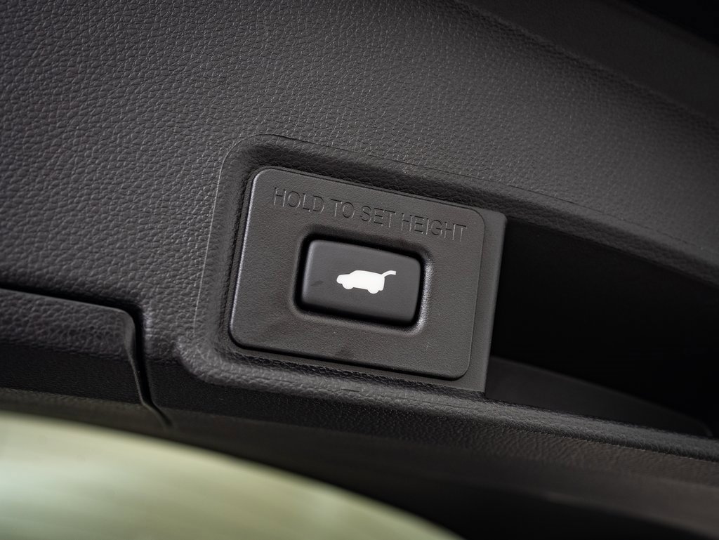 Certified 2025 Acura RDX SH-AWD image 18