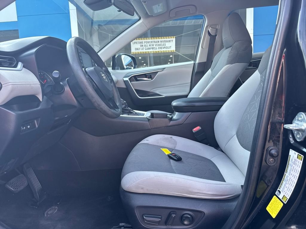 Used 2021 Toyota RAV4 XLE image 11