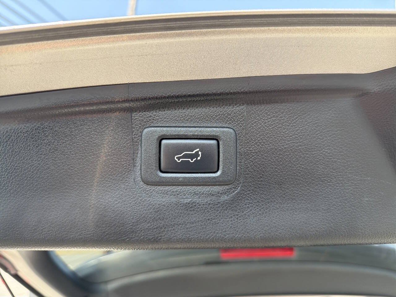 Used 2018 Subaru Outback 2.5i Limited AWD/4WD image 8