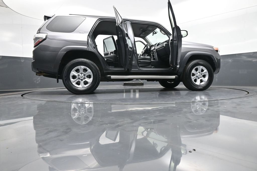 Certified 2016 Toyota 4Runner SR5 image 46