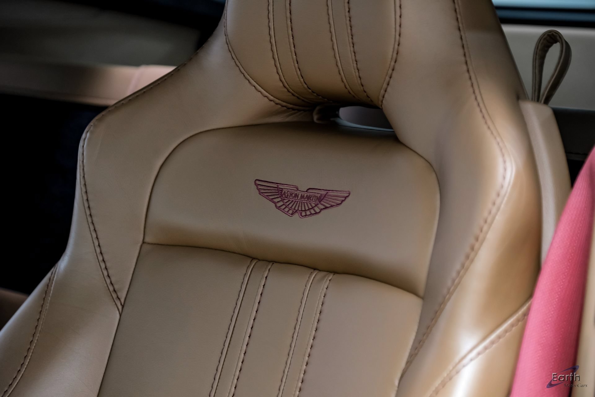 Used 2020 Aston Martin V8 Vantage Coupe RWD image 44