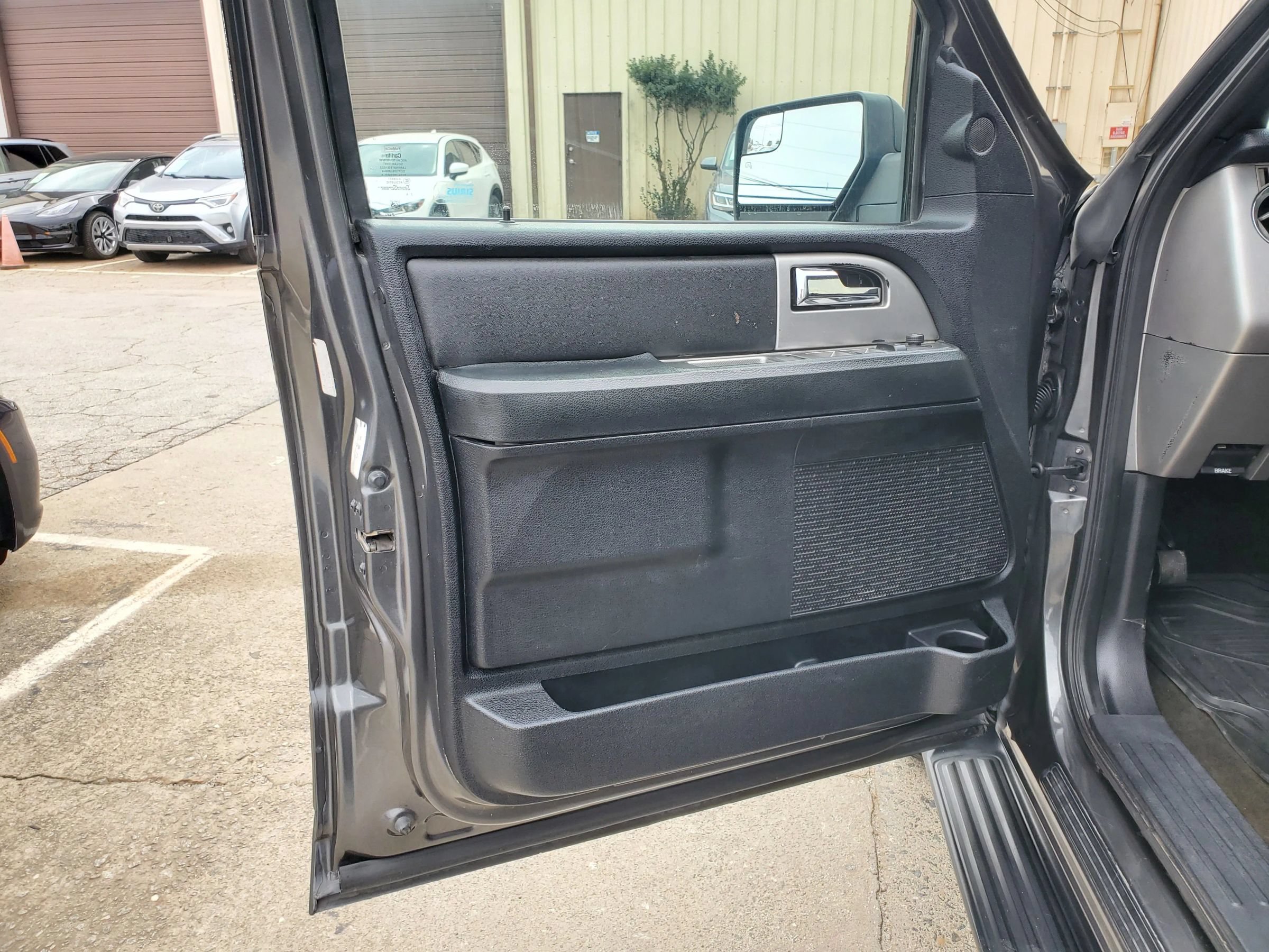 Used 2017 Ford Expedition EL XLT AWD/4WD image 20