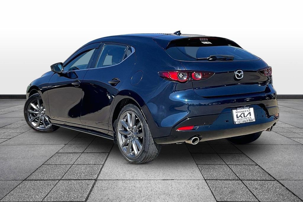 Used 2019 MAZDA MAZDA3 Hatchback w/ Preferred Package FWD image 11