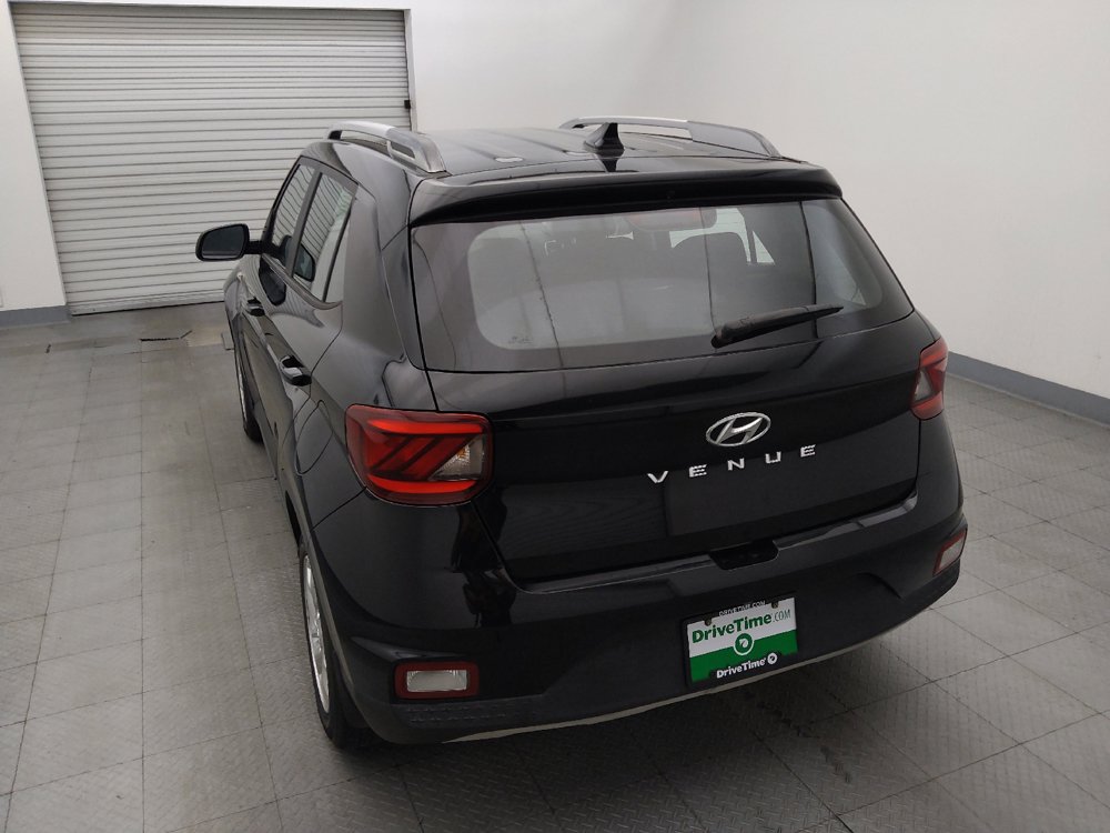 Used 2020 Hyundai Venue SEL w/ Convenience Package FWD image 6