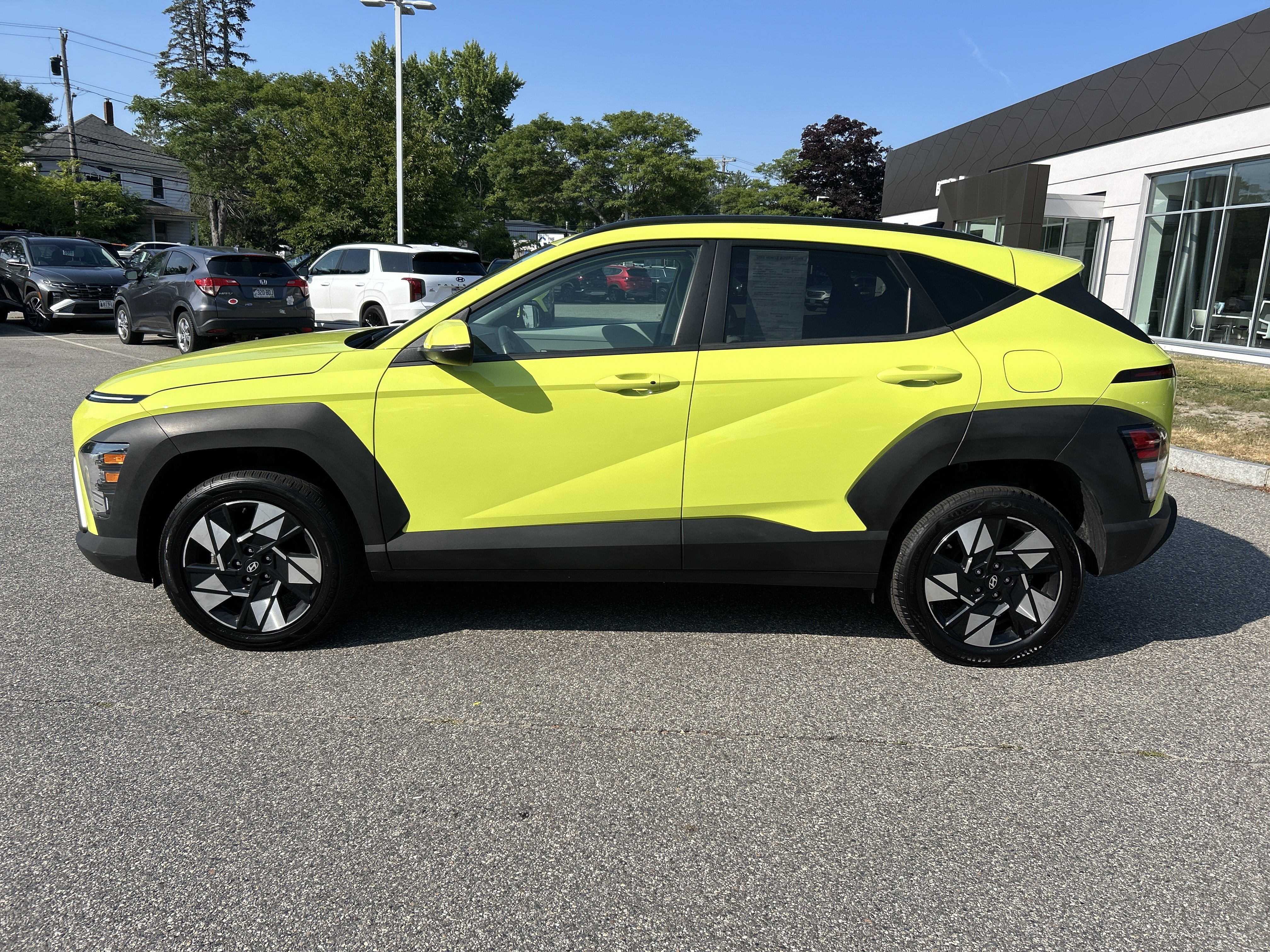 Certified 2025 Hyundai Kona SEL AWD/4WD image 8