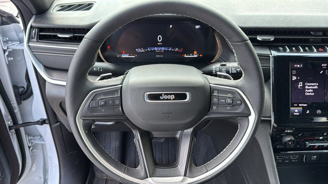 Certified 2025 Jeep Grand Cherokee L Altitude AWD/4WD image 14