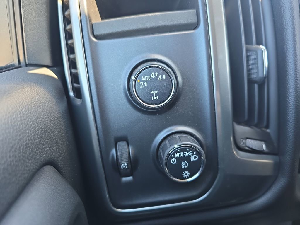 Certified 2017 Chevrolet Silverado 1500 LT w/ All Star Edition AWD/4WD image 24