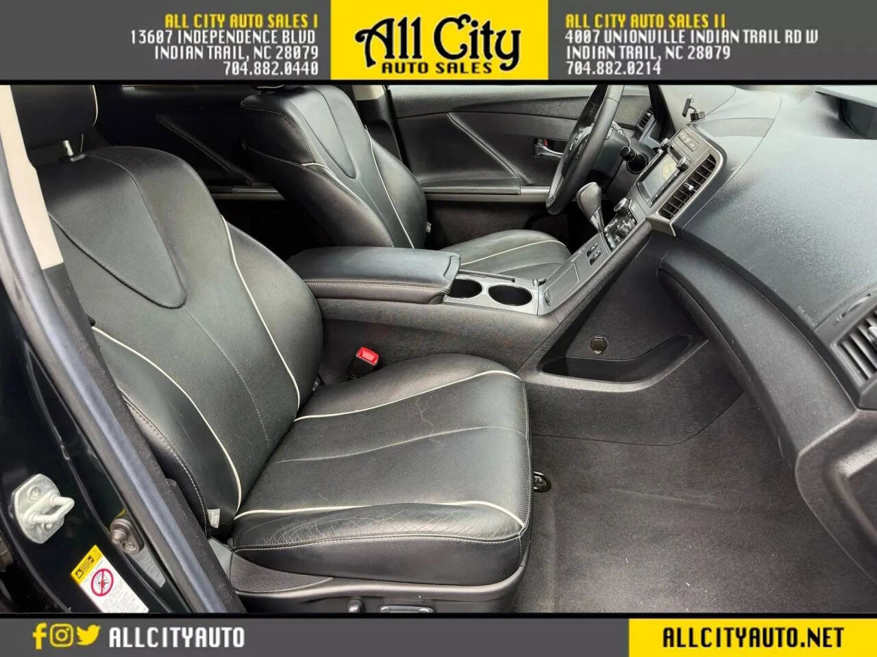 Used 2013 Toyota Venza XLE image 18