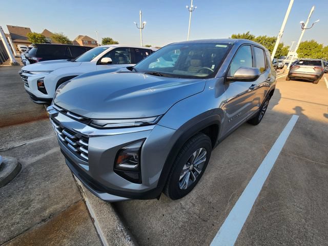 Used 2026 Chevrolet Equinox LT FWD image 3