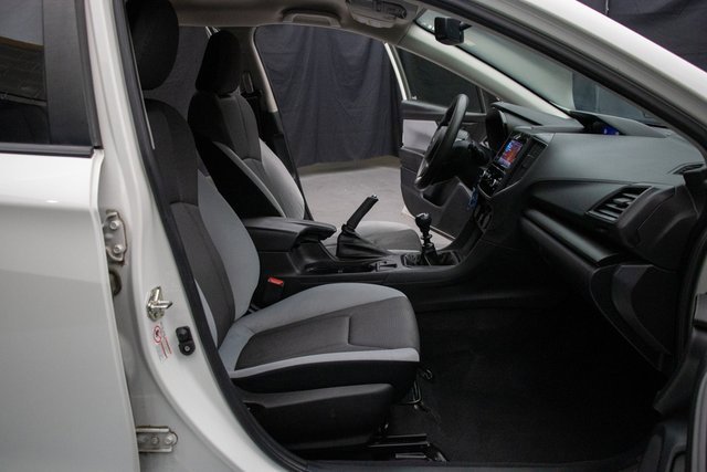 Used 2019 Subaru Crosstrek 2.0i image 16