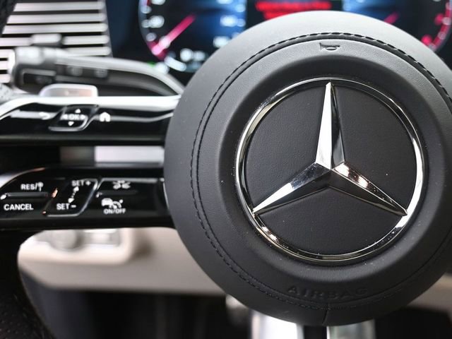 Used 2025 Mercedes-Benz GLS 450 4MATIC image 15